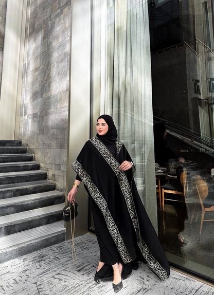 Shaaal kaftan with Arabic tape